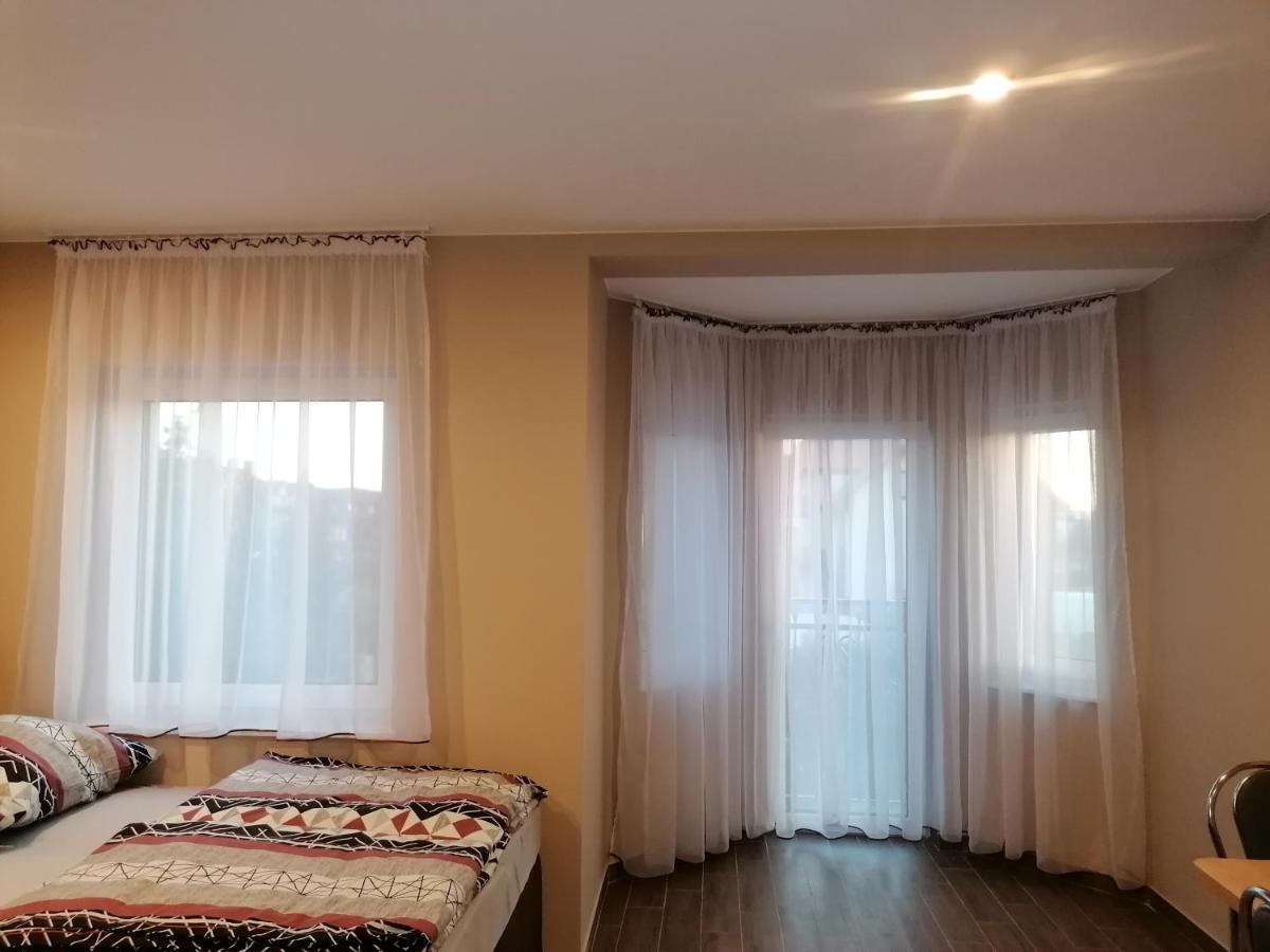 Pokoje Goscinne Azaliowa 34 Mielno 梅尔诺 外观 照片